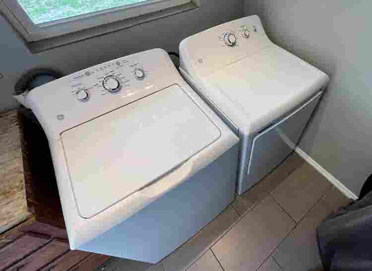 Studio for rent fully furnished