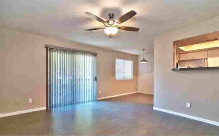 Looking for roommate in B