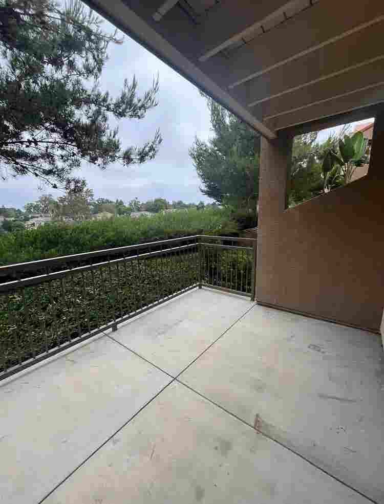 Room with private bath next to UCSD