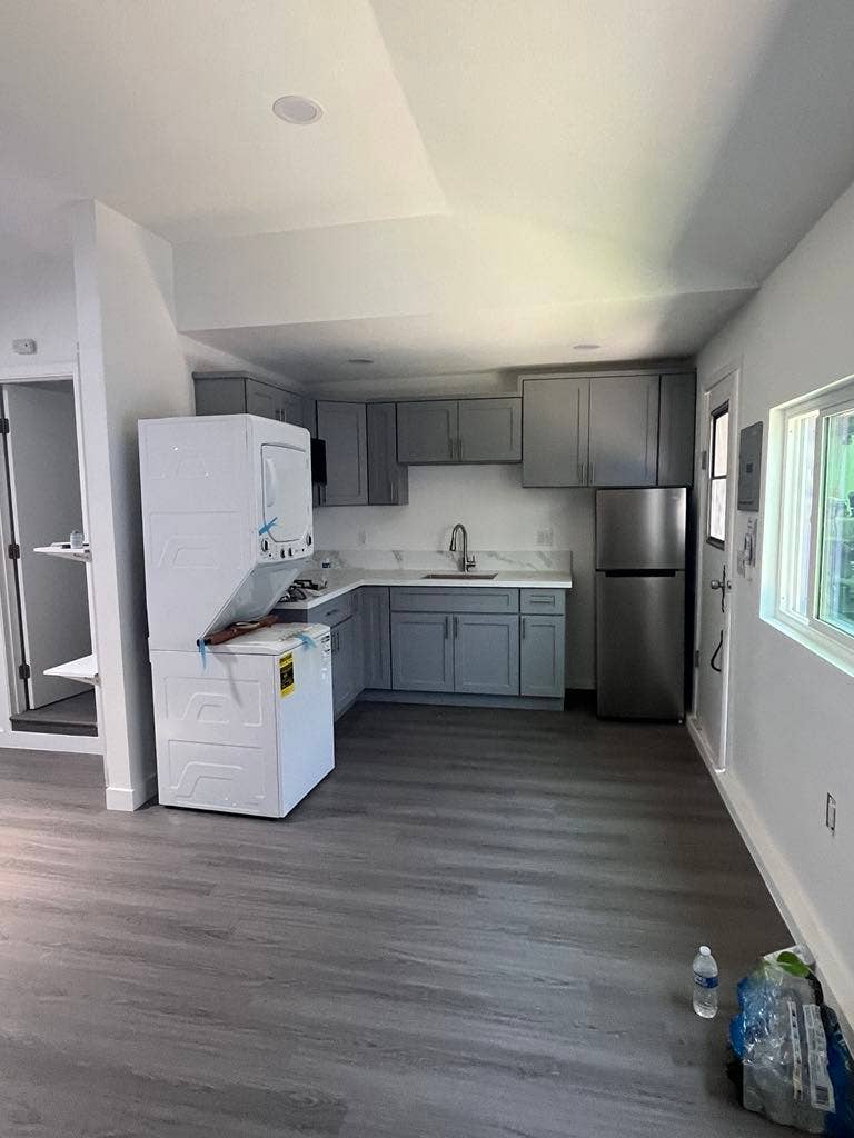 Fully Renovated ADU w/ Utilities