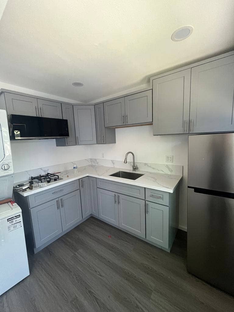 Fully Renovated ADU w/ Utilities