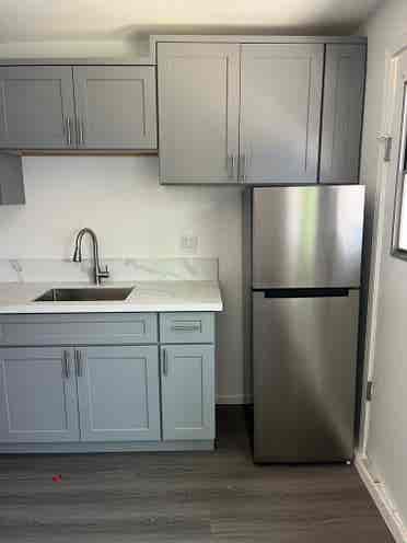 Fully Renovated ADU w/ Utilities