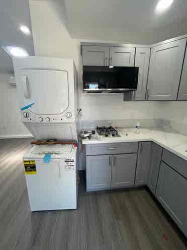 Fully Renovated ADU w/ Utilities