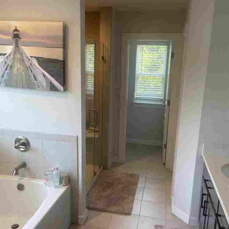 Master with 5pc en-suite