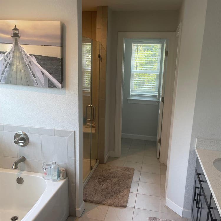 Master with 5pc en-suite