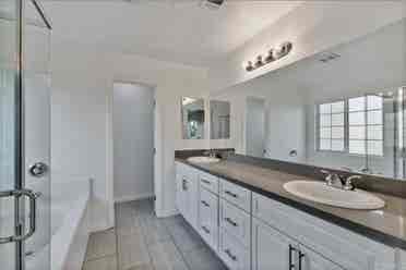 Master Suite Private Bathroom + Bal