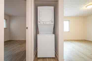 *URGENT, FEMALE ROOMATE NEEDED*