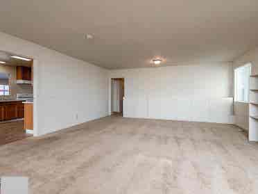 Large room for rent in Evergreen