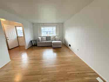 Looking for roommates