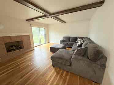 Looking for roommates