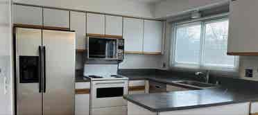 Looking for roommates