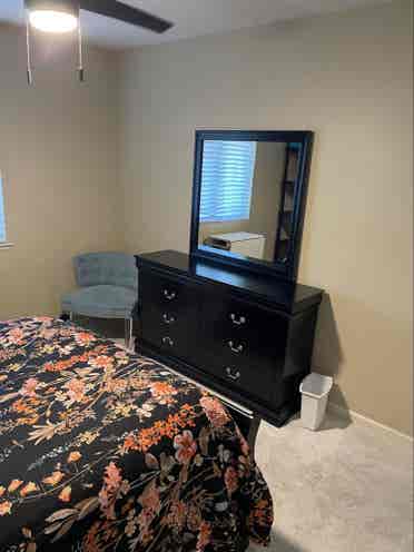 Need two 
Roommates