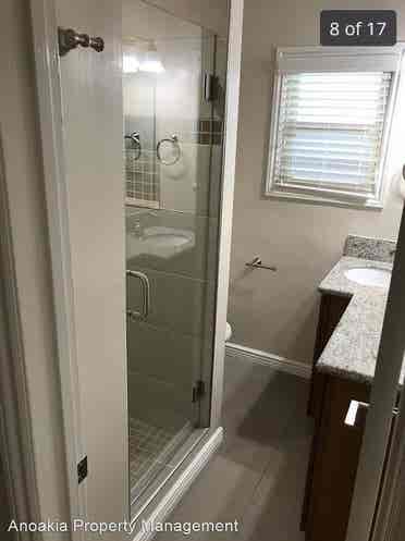 Room 4 Rent - Avaliable Aug 1st