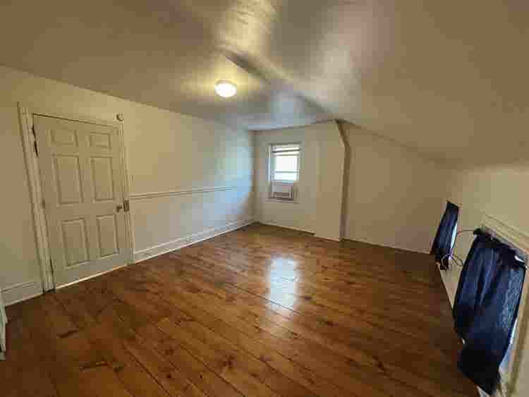 Large Private Room for Rent!