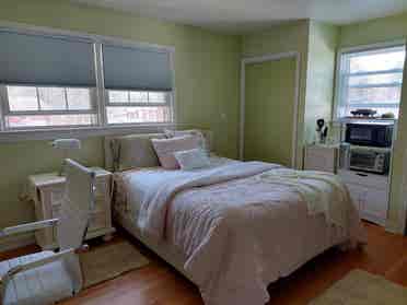 Room in large clean quiet home