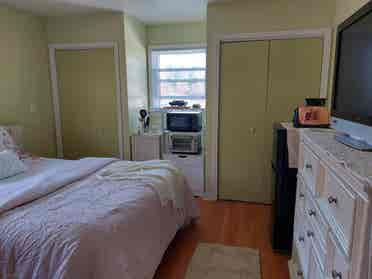 Room in large clean quiet home