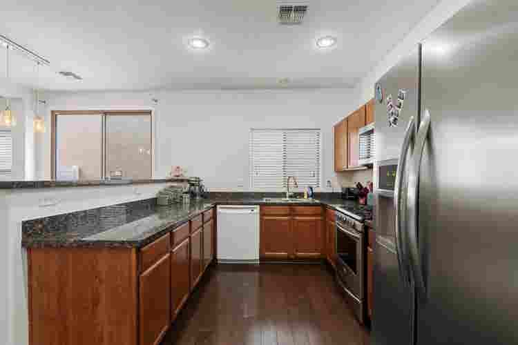 Room Available in Amazing Home