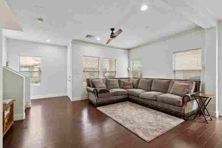 Room Available in Amazing Home