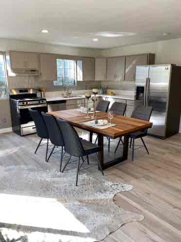 4 Bedroom | 2 Bath Apt Near USC!