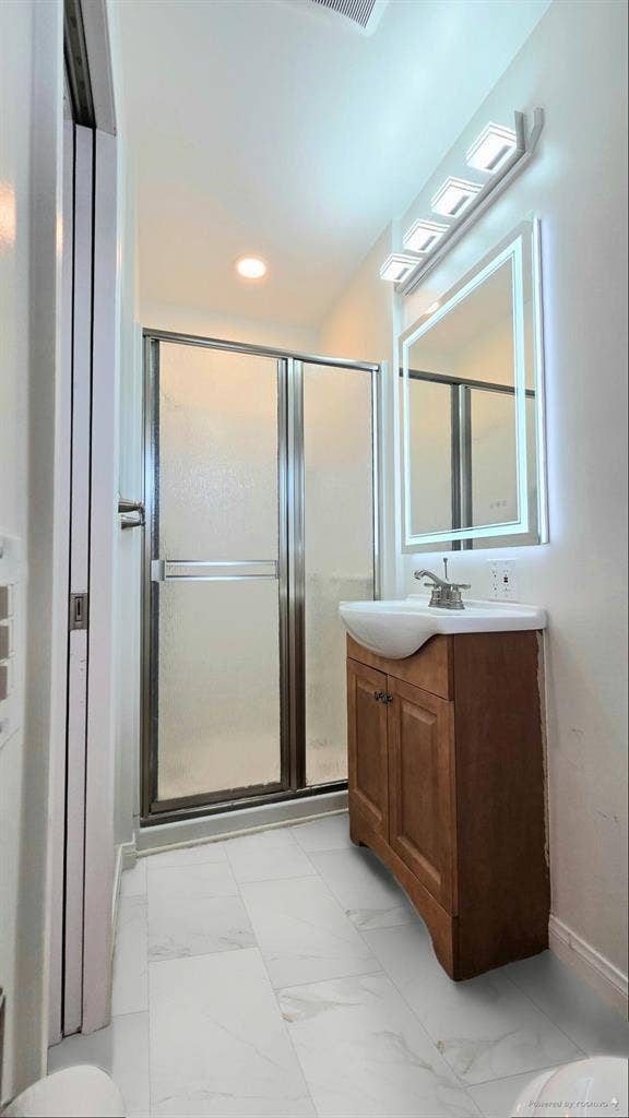 Private Room w/ Private Bath