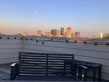 Jefferson St Room w/ Skyline Access