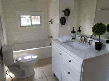 Home between Broad Ripple/Downtown