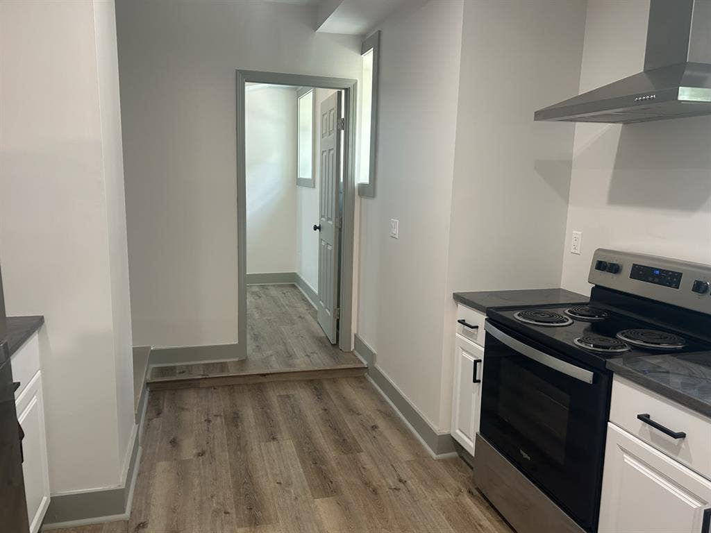 Renovated rooms, UTILITIES INCLUDED