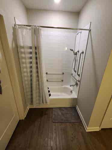 Room for Lease Transfer! ASAP