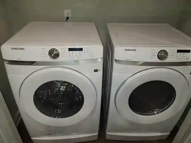 Room for Lease Transfer! ASAP