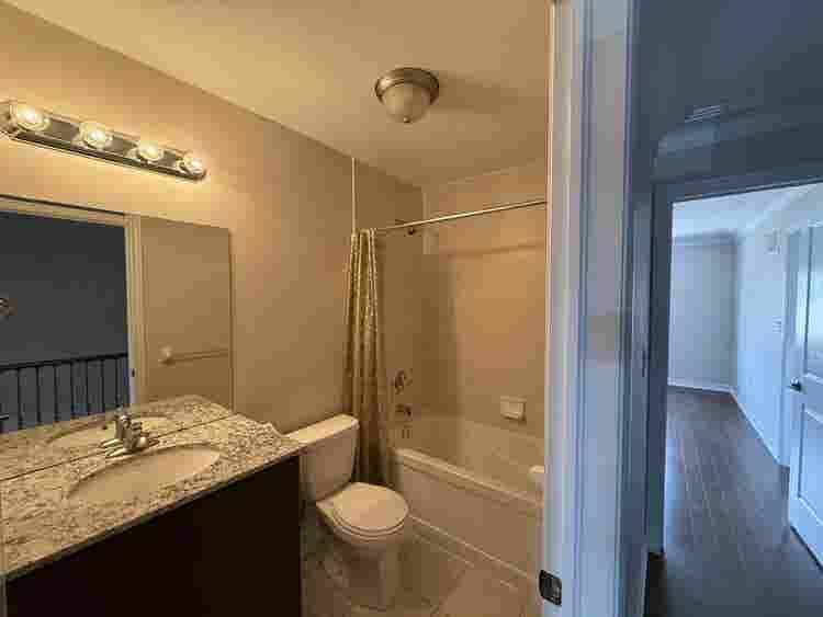 Townhome for rent in Bolton