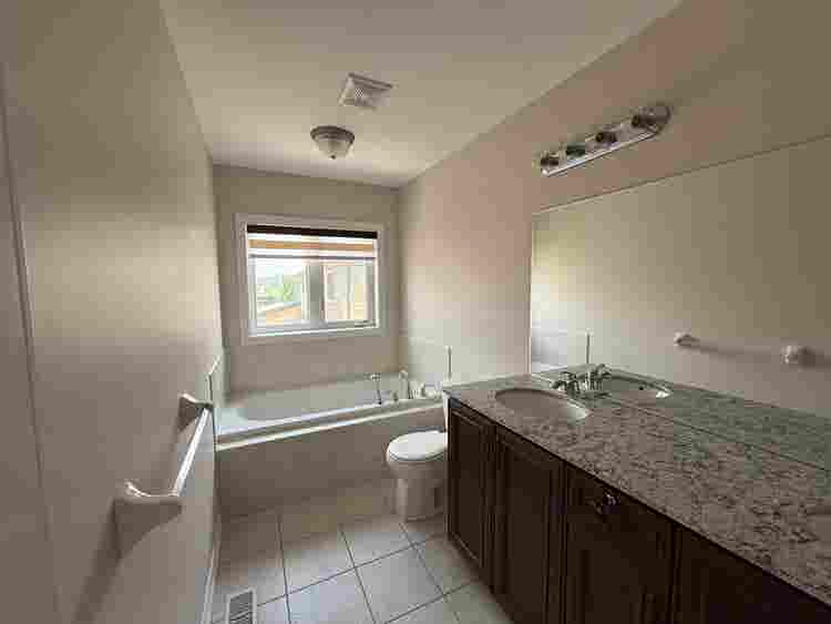 Townhome for rent in Bolton