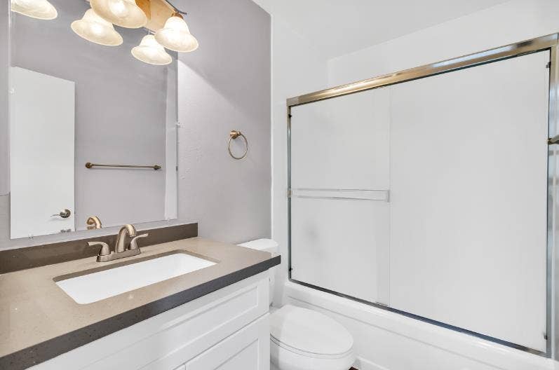 Rent by Aug! Shared room TEXT MY #