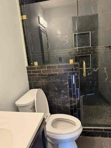 4 bedroom house 2 bathroom