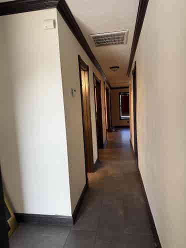4 bedroom house 2 bathroom