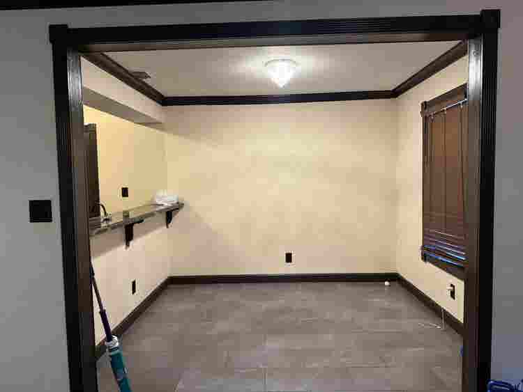 4 bedroom house 2 bathroom