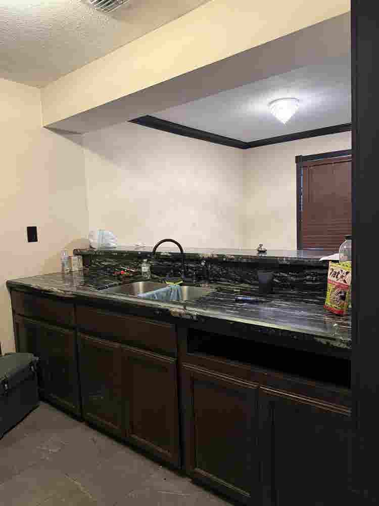 4 bedroom house 2 bathroom