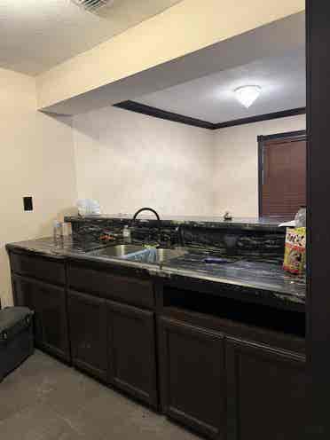 4 bedroom house 2 bathroom