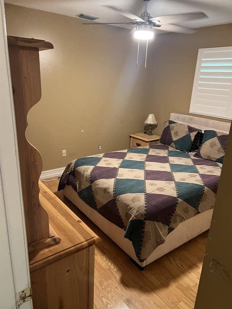 SUBLETT  ROOM RENTAL