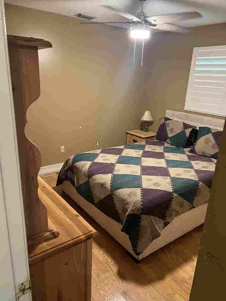 SUBLETT  ROOM RENTAL