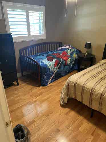 SUBLETT  ROOM RENTAL