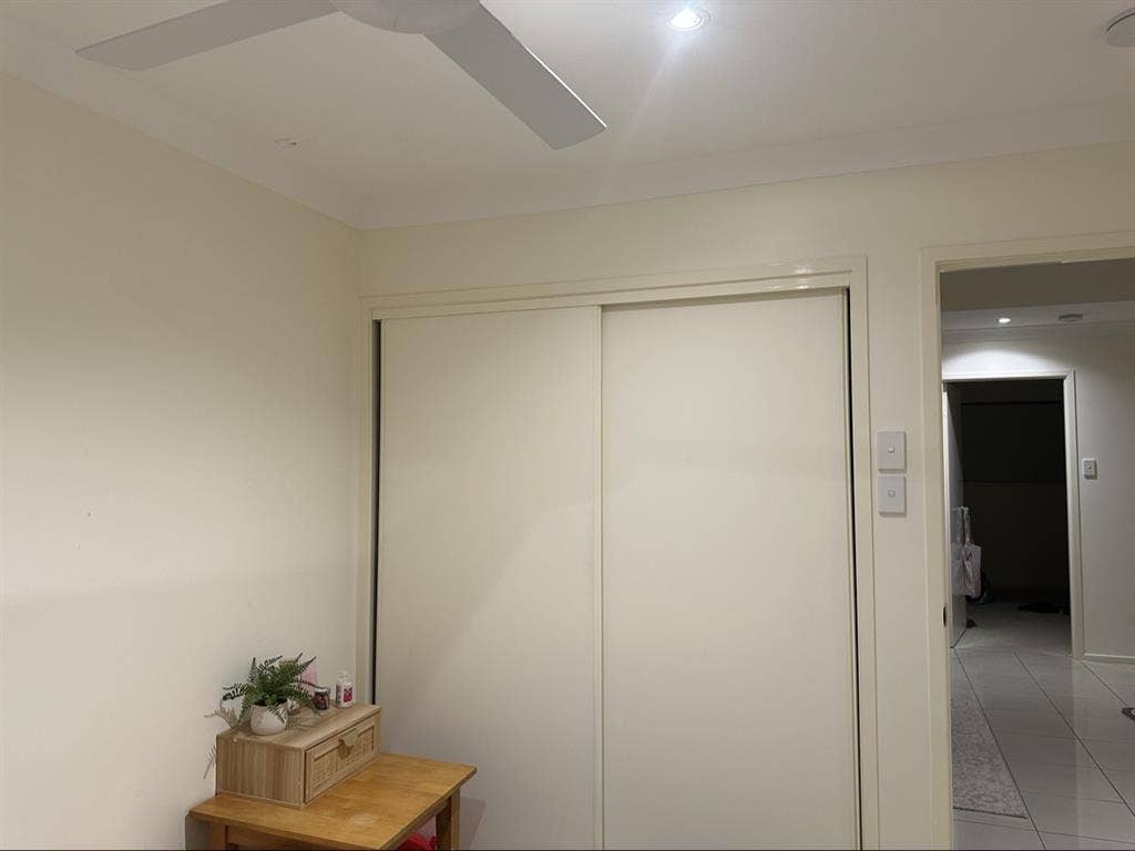 1 bedroom and small living area