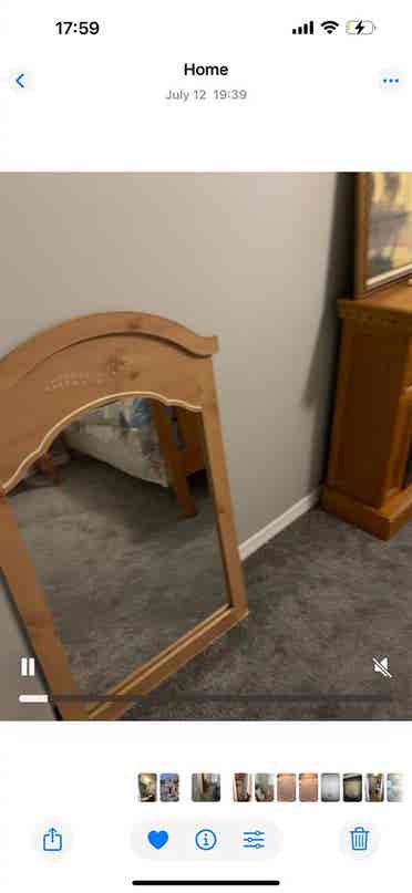Looking for TWO roommates