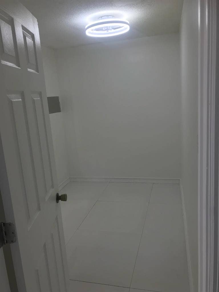 PRIVATE BEDROOM RENTAL