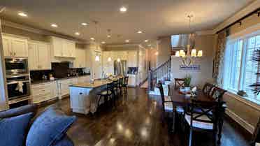Luxury Private Floor for Rent! 🏡✨