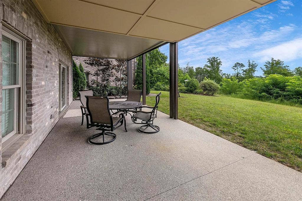 Luxury Private Floor for Rent! 🏡✨