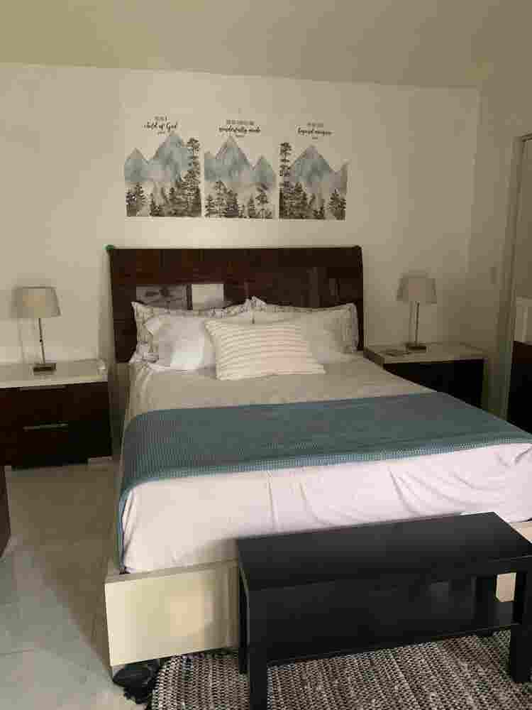 Master bedroom suite own 
entrance