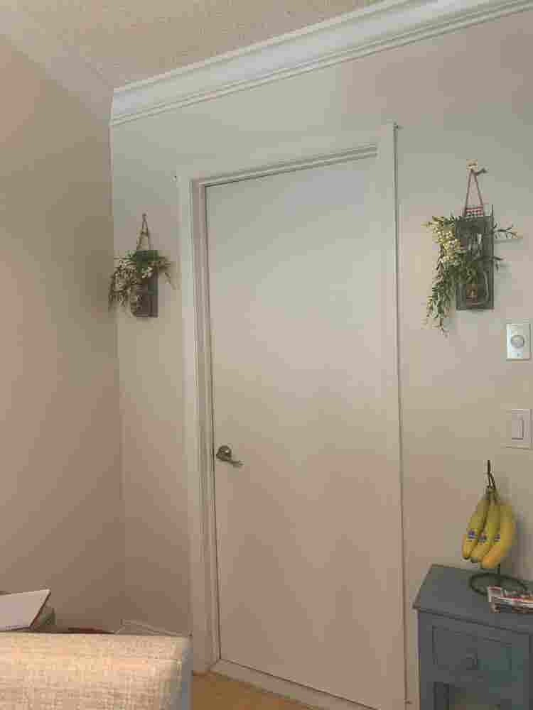 Master bedroom suite own 
entrance