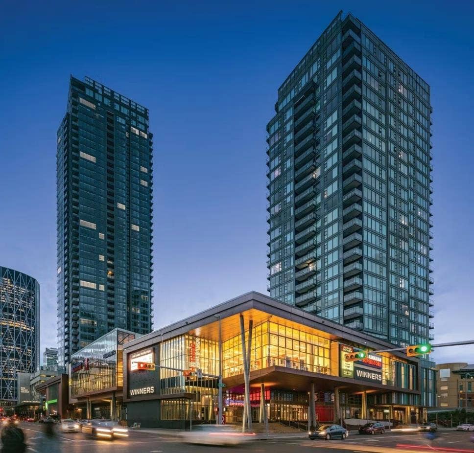 Looking for Roomate to share lease