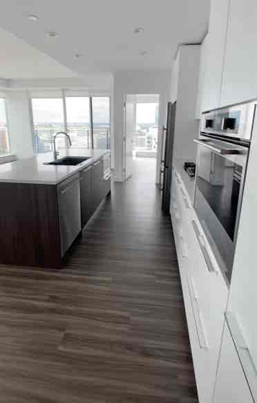 Looking for Roomate to share lease