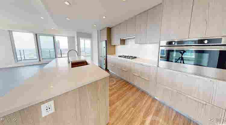 Looking for Roomate to share lease